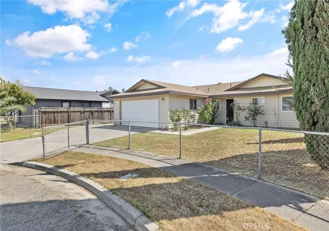 Photo 2 of Sale Pending at 14291 Rosemary, Armona, CA 93202 | MLS# FR26088534 | Listing updated on 2026-06-30