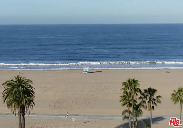 Homes for sale in Santa Monica, CA | 924 5th St #10, Santa Monica, CA 90403 | MLS# 26819297