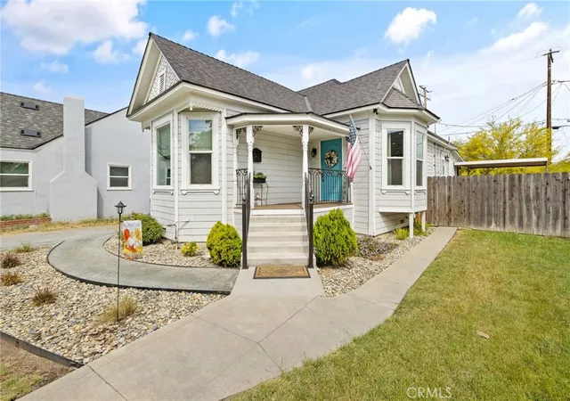 Photo 1 of Sale Pending at 124 W Florinda, Hanford, CA 93230 | MLS# FR26091543 | Listing updated on 2026-09-01