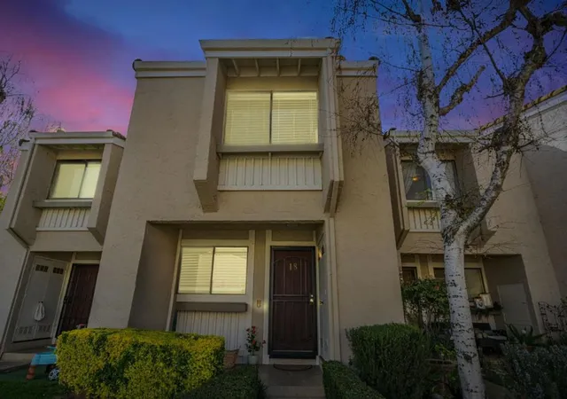 Condo for sale at 260 W Dunne Ave #18, Morgan Hill, CA 95037 | MLS# ML82040588