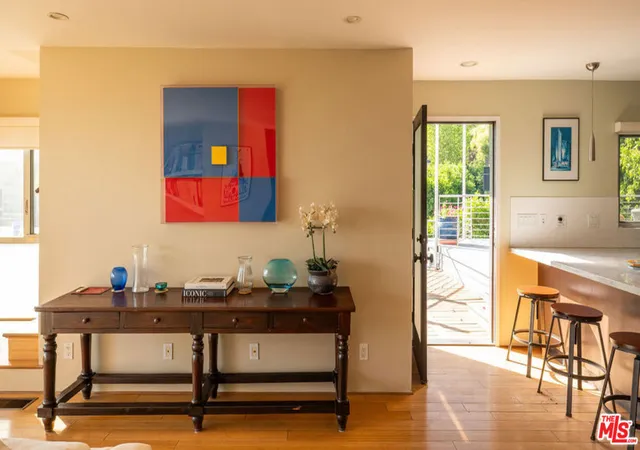 5th image of 2158 Sunset Plaza Dr, Los Angeles, CA 90069 | MLS# 26799948