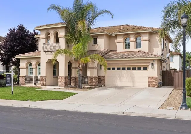 4th image of 39 Escher Cir, Oakley, CA 94561 | MLS# ML82044886