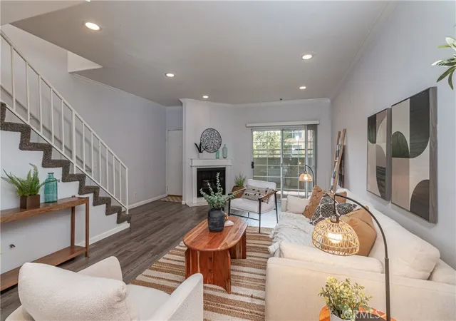 Homes for sale in Studio City, CA | 11485 Moorpark #15, Studio City, CA 91602 | MLS# BB26089349