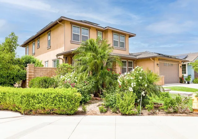 Photo 3 of Sale Pending at 6877 Thistle St, Eastvale, CA 92880 | MLS# OC26090129 | Listing updated on 2026-10-07