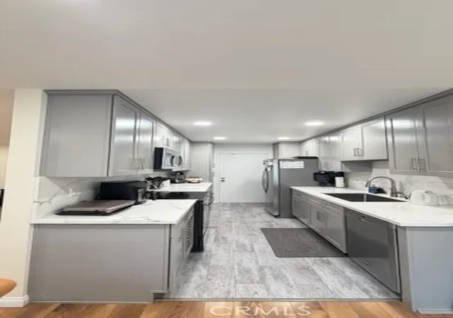 4th image of 5400 Lindley Ave#105, Encino, CA 91316 | MLS# SR26091761