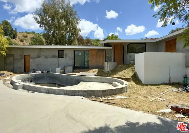 Homes for sale in Studio City, CA | 3200 Coldwater Canyon Ave, Studio City, CA 91604 | MLS# 26814285