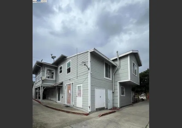 1st image of 2158 High St, Oakland, CA 94601 | MLS# ML82044923