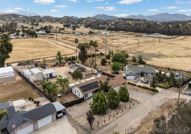 Homes for sale in Ramona, CA | 1368 Oakleaf Ln, Ramona, CA 92065 | MLS# 260010122SD