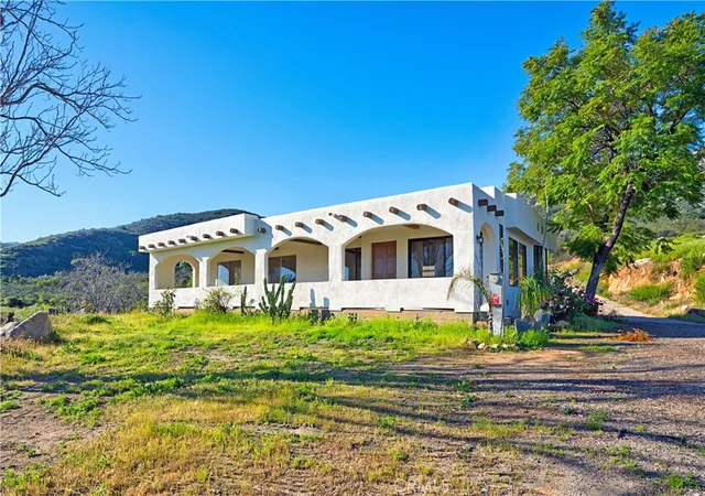 Photo 2 of Sale Pending at 18515 Penny Trl, Lake Elsinore, CA 92530 | MLS# SW26091783 | Listing updated on 2026-09-24