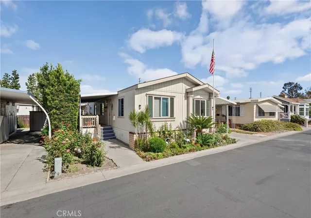 Photo 3 of Manufactured home for sale at 123 Madrid, Tustin, CA 92780 | MLS# OC26089251 | Listing updated on 2026-09-30