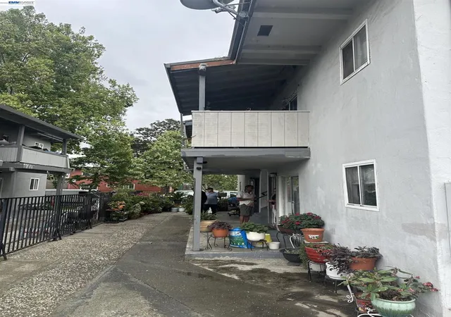 23rd image of 1105 Appian Ln, San Jose, CA 95116 | MLS# 41132675