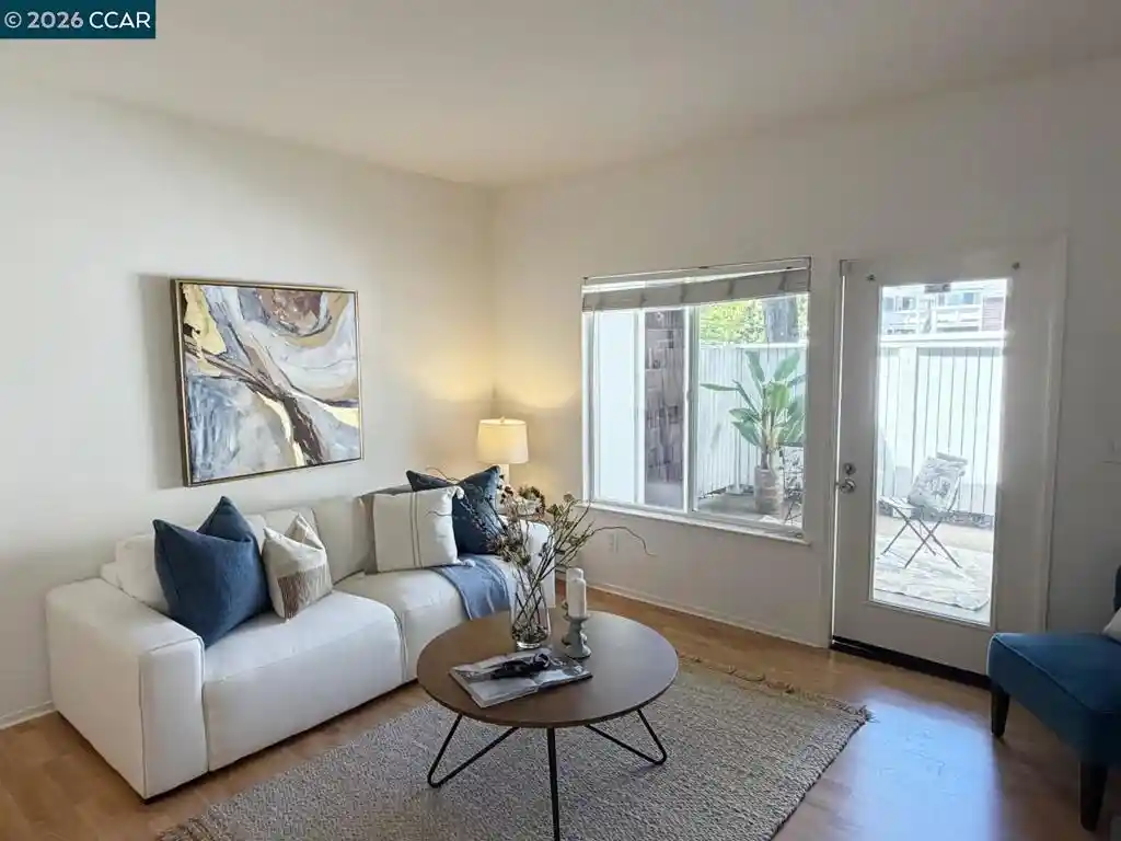 Listing Photo 2 - Condo for sale in 99 Marina Lakes Dr located at 99 Marina Lakes Dr, Richmond, CA 94804 - Unit 99 Marina Lakes Dr