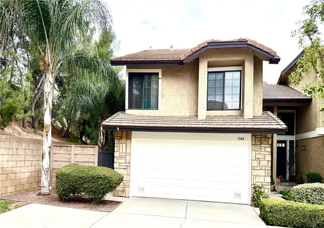 Homes for sale in Glendora, CA | 1944 Driftstone Dr, Glendora, CA 91740 | MLS# CV26091880