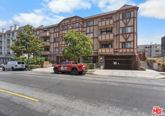 32nd image of 424 S Westmoreland Ave #306, Los Angeles, CA 90020 | MLS# 26821015