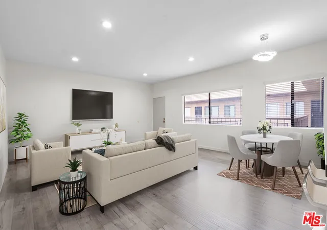 4th image of 424 S Westmoreland Ave #306, Los Angeles, CA 90020 | MLS# 26821015