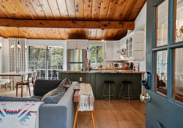 Homes for sale in Idyllwild, CA | 26011 Hemstreet Pl, Idyllwild, CA 92549 | MLS# 219147063DA