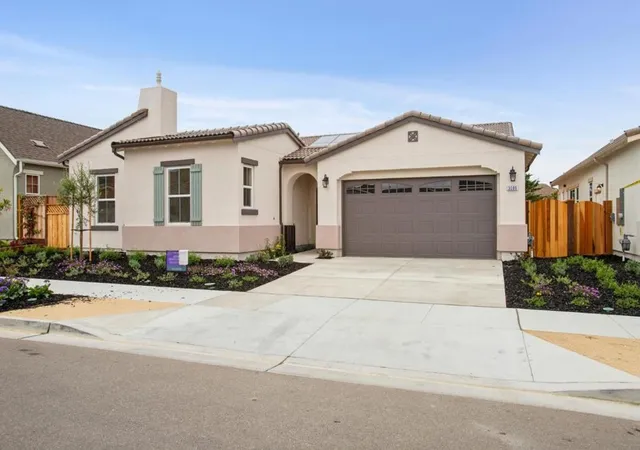 2nd image of 3089 Arroyo Dr, Marina, CA 93933 | MLS# ML82044963