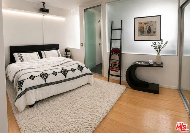 9th image of 803 Wilcox Ave #2, Los Angeles, CA 90038 | MLS# 26814049