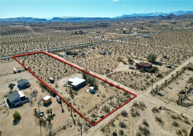 Homes for sale in Landers, CA | 915 Dakota Ln, Landers, CA 92285 | MLS# JT26090400