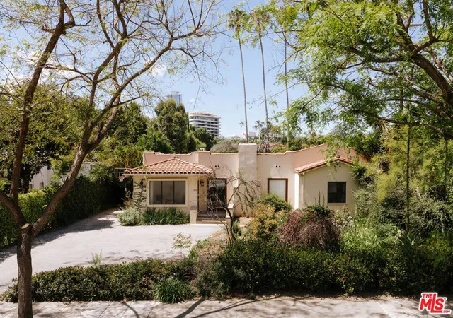 Homes for sale in Beverly Hills, CA | 505 N Roxbury Dr, Beverly Hills, CA 90210 | MLS# 26683765