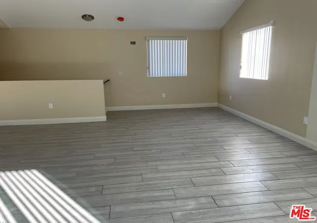 4th image of 706 W 50Th St, Los Angeles, CA 90037 | MLS# 26822559