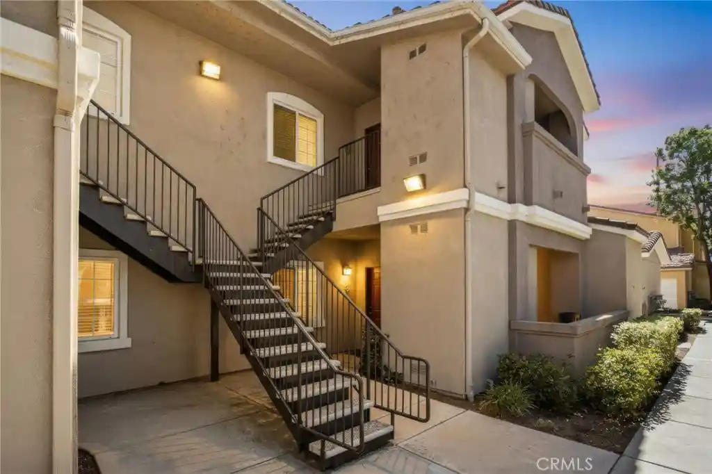 Photo 1 of Sale Pending at 41410 Juniper St #1721, Murrieta, CA 92562 | MLS# SW26092175 | Listing updated on 2026-08-03