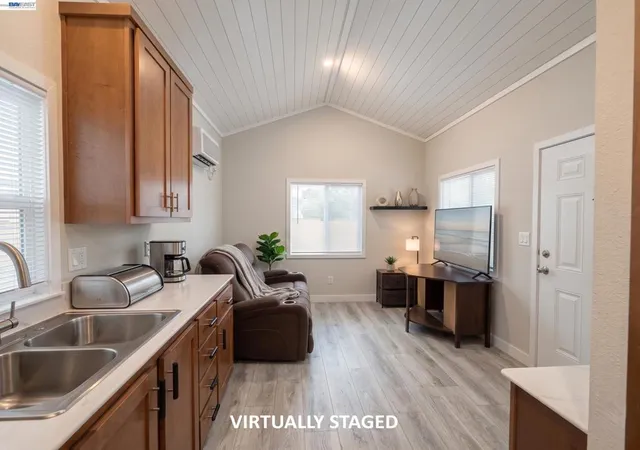 3rd image of 5878 Garlic Farm Dr, Gilroy, CA 95020 | MLS# 41132712