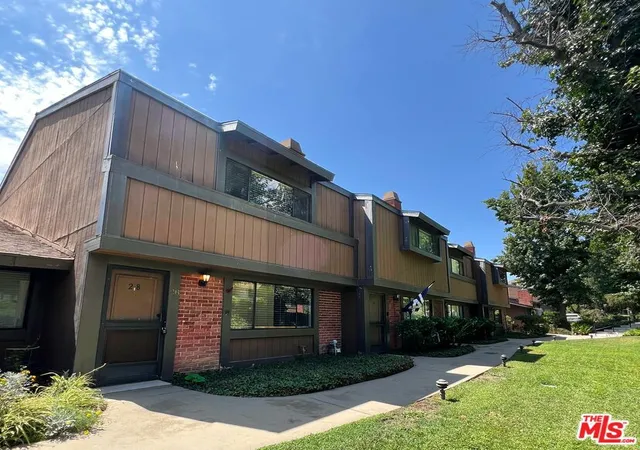 Homes for sale in Sylmar, CA | 14456 Foothill Blvd #28, Sylmar, CA 91342 | MLS# 26827031