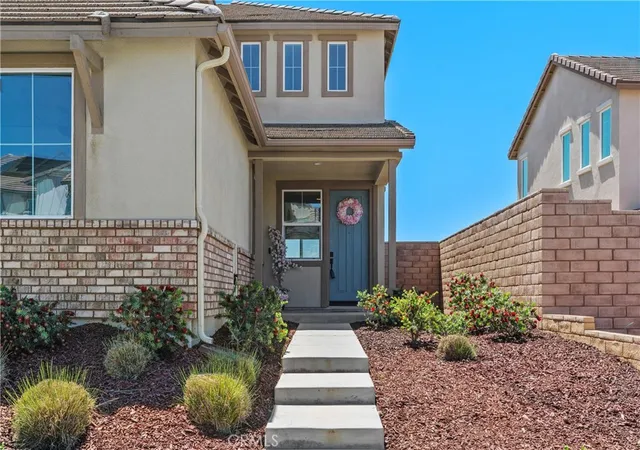3rd image of 32063 Dayspring Way, Temecula, CA 92591 | MLS# SW26091093