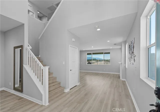 4th image of 32063 Dayspring Way, Temecula, CA 92591 | MLS# SW26091093