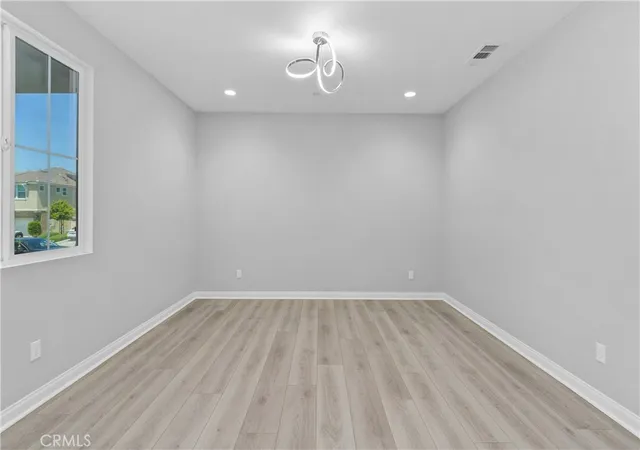 5th image of 32063 Dayspring Way, Temecula, CA 92591 | MLS# SW26091093