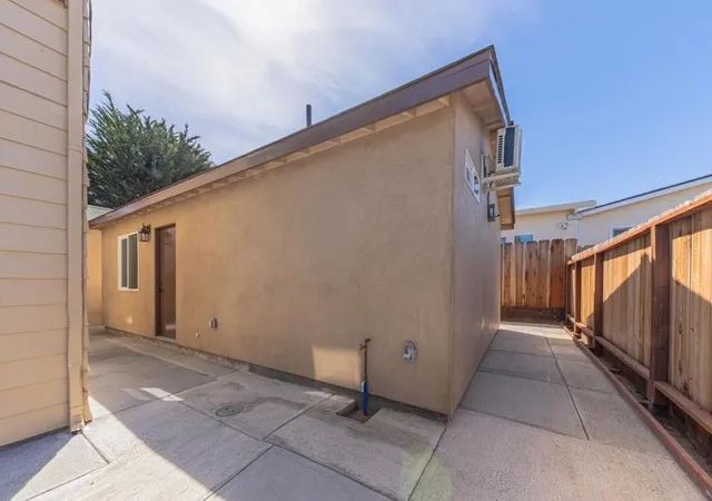 4th image of 1484 Sonoma Ave, Seaside, CA 93955 | MLS# ML82045005