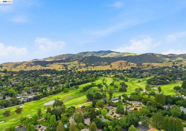 Photo 4 of Sale Pending at 186 Belgian Dr, Danville, CA 94526 | MLS# 41132732 | Listing updated on 2026-07-04