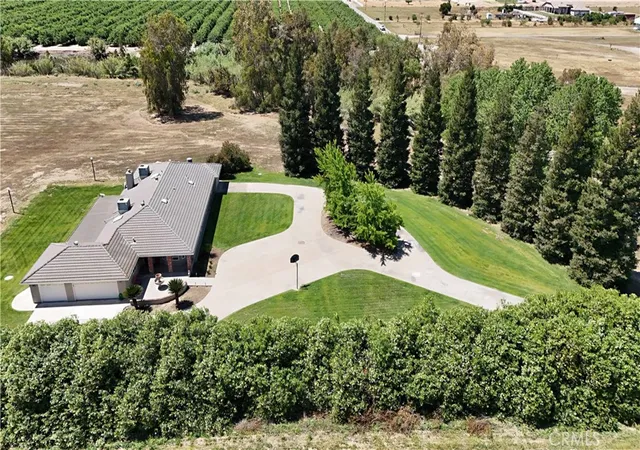 1st image of 15396 Avenue 23 1/2, Chowchilla, CA 93610 | MLS# MC26091808