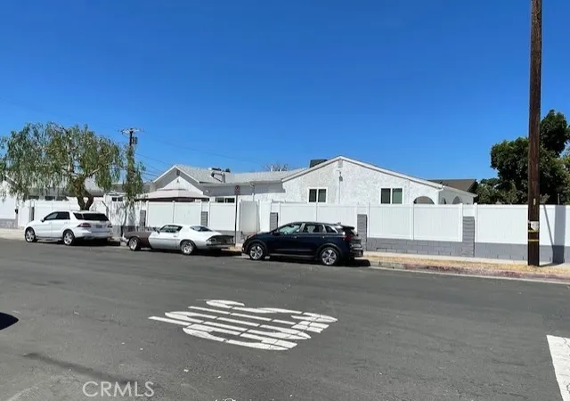 Homes for sale in Sun Valley, CA | 10802 Crockett St, Sun Valley, CA 91352 | MLS# BB26090627