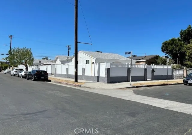 Homes for sale in Sun Valley, CA | 10802 Crockett St, Sun Valley, CA 91352 | MLS# BB26090627