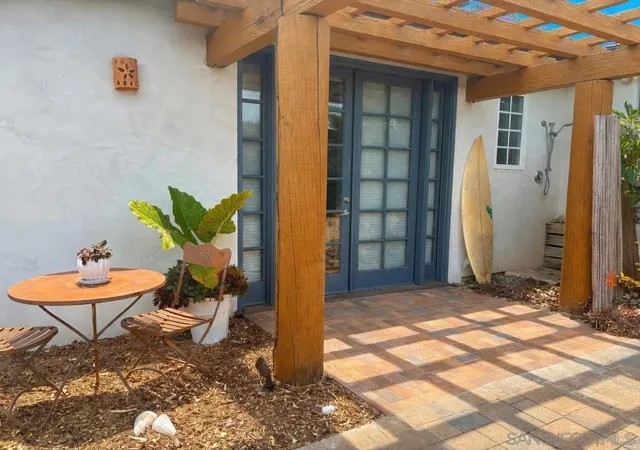 Homes for sale in Encinitas, CA | 767 Hymettus Avenue, Encinitas, CA 92024 | MLS# 260010161SD