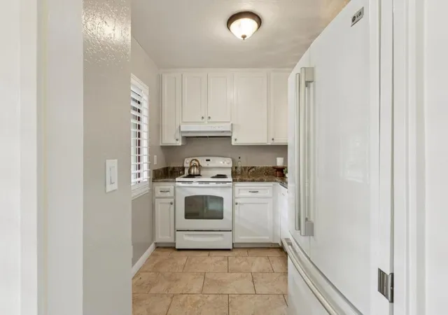 Listing Photo 5 - Condo for sale in building located at 443 Alberto Wy, Los Gatos, CA 95032 - Unit #B218