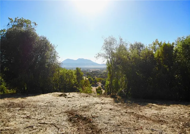 Homes for sale in Lakeport, CA | 1985 Bastian Ct, Lakeport, CA 95453 | MLS# LC26092406