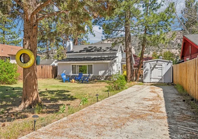 4th image of 513 E Meadow Ln, Big Bear City, CA 92314 | MLS# SB26090491