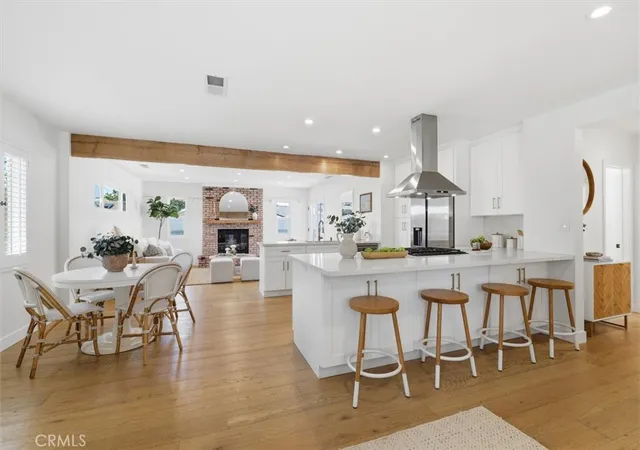 Photo 1 of Sale Pending at 2720 Spreckels Ln, Redondo Beach, CA 90278 | MLS# SB26087199 | Listing updated on 2026-06-11
