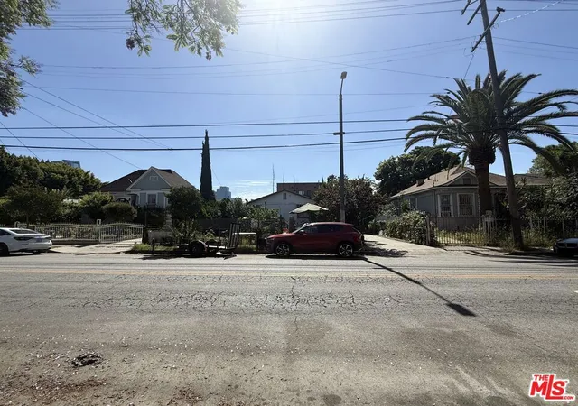 Photo 3 of Single family home for sale at 1412 S Union Ave, Los Angeles, CA 90015 | MLS# 26812779 | Listing updated on 2026-05-05