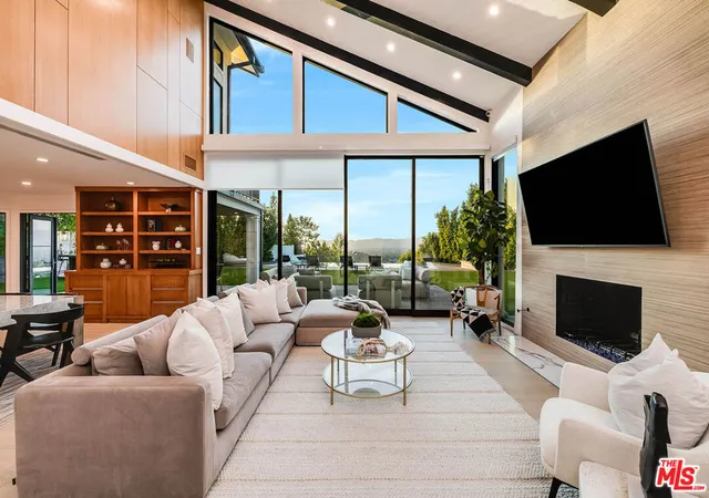 4th image of 3915 Vista Linda Dr, Encino, CA 91316 | MLS# 26827217