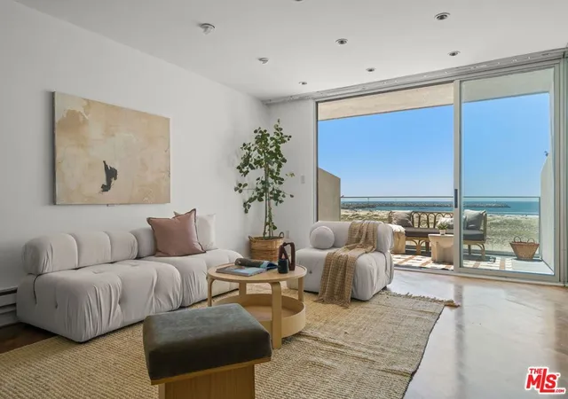 Homes for sale in Marina Del Rey, CA | 6 Voyage St #204, Marina Del Rey, CA 90292 | MLS# 26638515