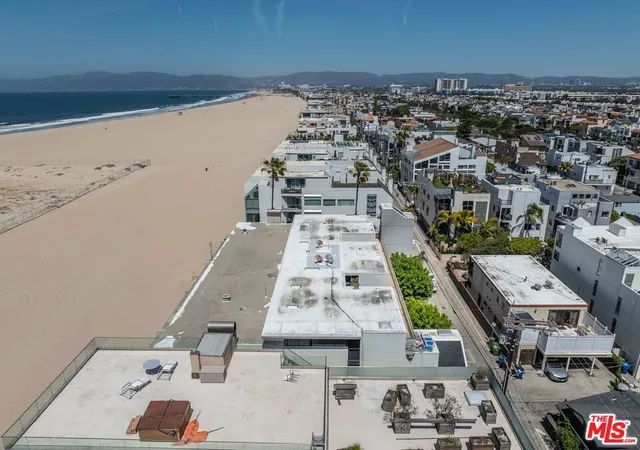 Homes for sale in Marina Del Rey, CA | 6 Voyage Street, Marina Del Rey, CA 90292 | Houzeo