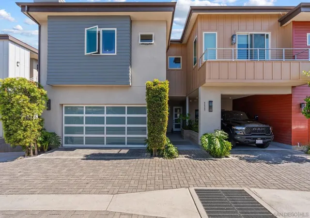 Photo 3 of Sale Pending at 107 Edgeburt, Encinitas, CA 92024 | MLS# 260010211SD | Listing updated on 2026-06-18