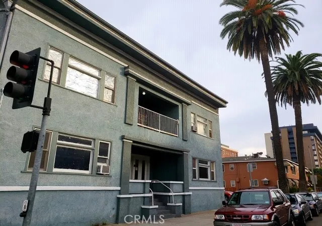 Homes for sale in Long Beach, CA | 354 Chestnut Ave #4, Long Beach, CA 90802 | MLS# PW26091054