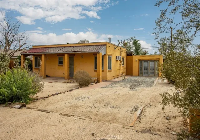 Photo 2 of Single family home for sale at 6155 Cahuilla, Twentynine Palms, CA 92277 | MLS# JT26091922 | Listing updated on 2026-05-11