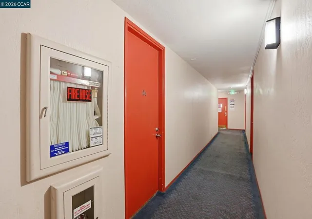 3rd image of 551 Jean St #104, Oakland, CA 94610 | MLS# 41132850