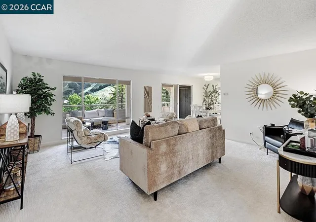 3rd image of 1129 Avenida Sevilla #4C, Walnut Creek, CA 94595 | MLS# 41132862